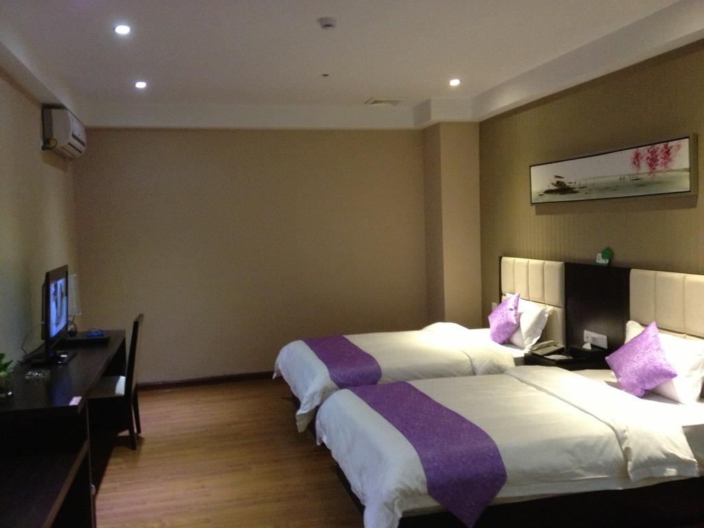 Shenzhen Nomo Hotel Room photo